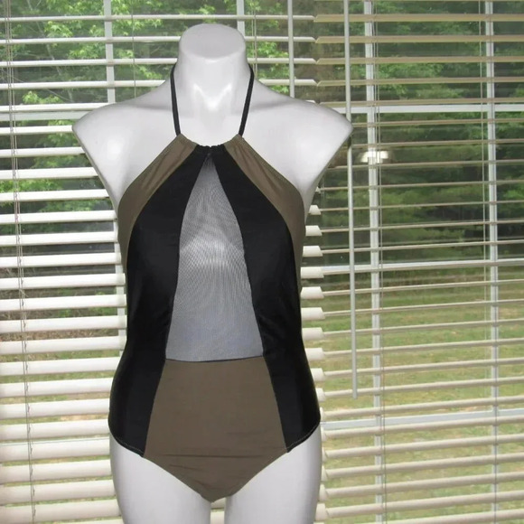 NWT CUPSHE Green Black Halter One-Piece Swimsuit Size Medium - Picture 1 of 5